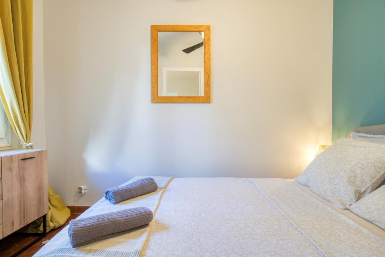 Cosy, Modern, Fully Equipped, Air Conditioning, Nice Historical, Old Town, 1Minute Walk From Beach - "Le Bunico 4" Exterior photo